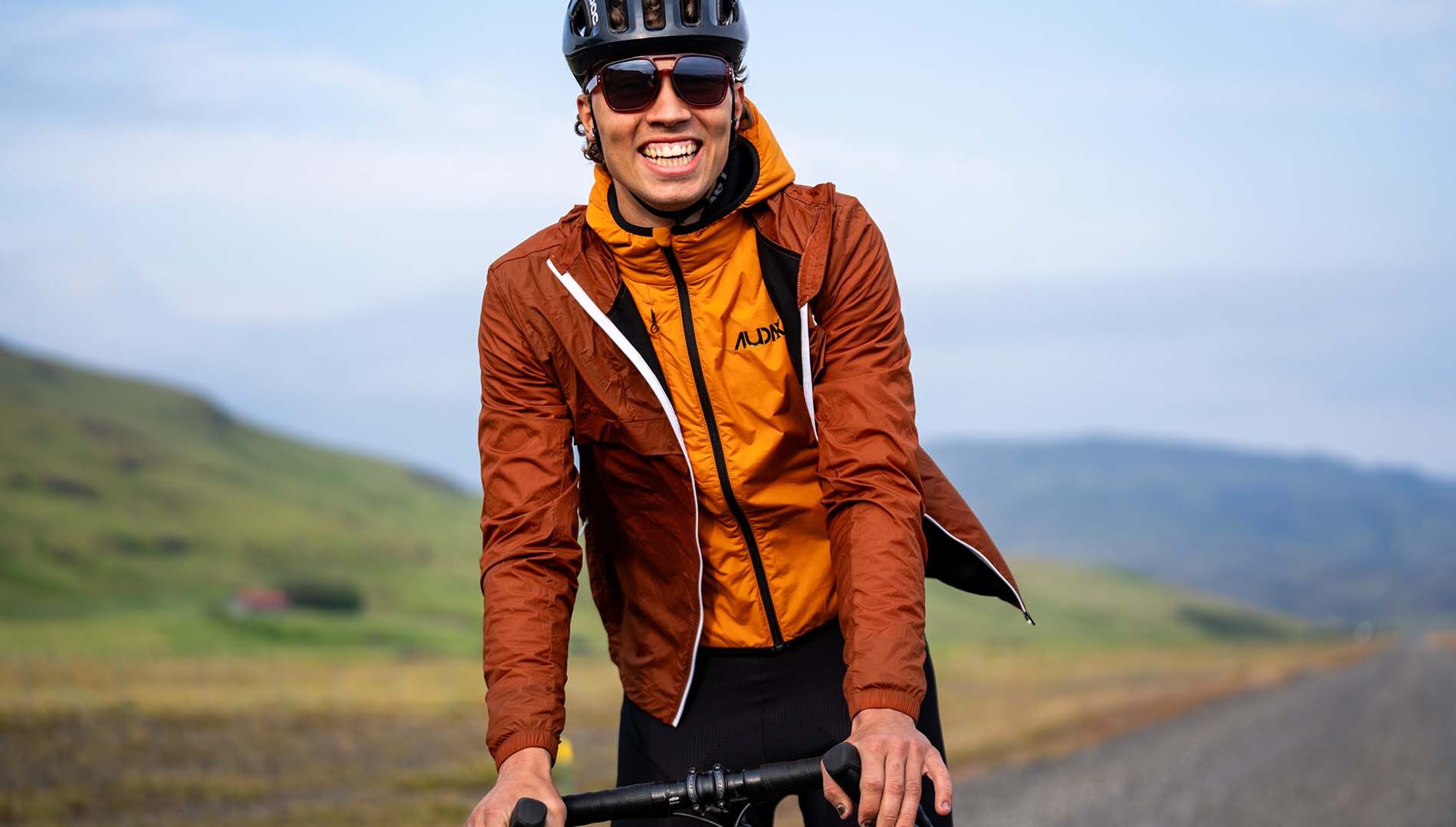 Men's Hooded Windproof Jacket | Café du Cycliste